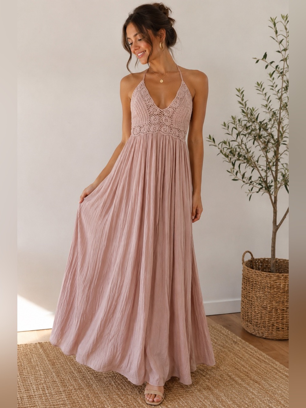 Mirror Image Blush Pink Crochet Halter Maxi Dress Boho NWT Size Large